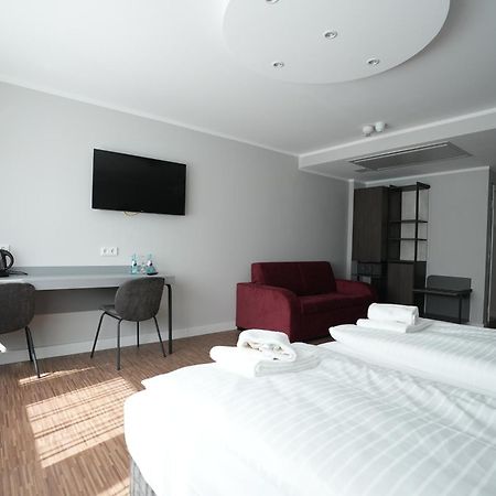 Boutique Kaiser - Hotel & Apartments Frankfurt am Main Bagian luar foto
