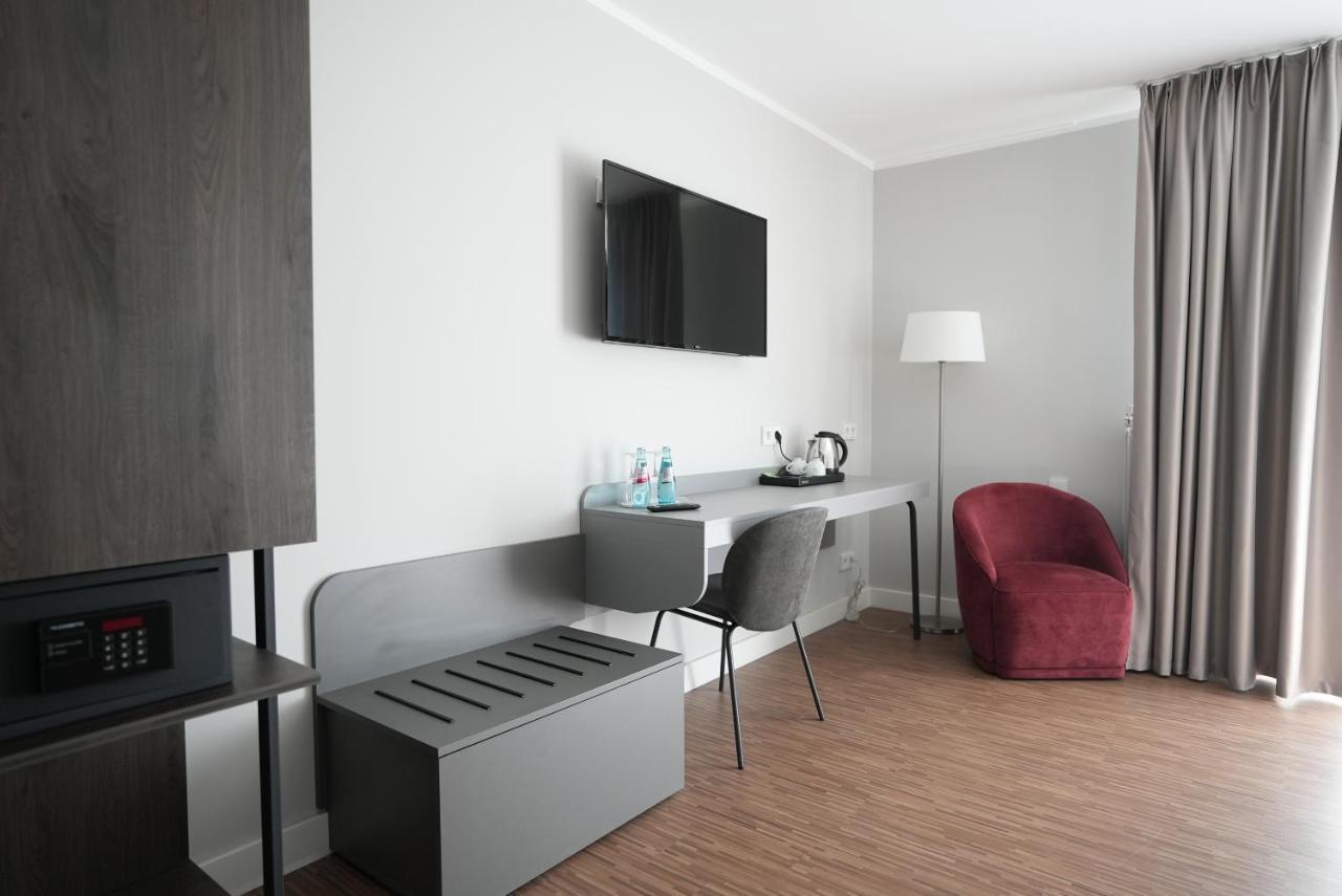 Boutique Kaiser - Hotel & Apartments Frankfurt am Main Bagian luar foto