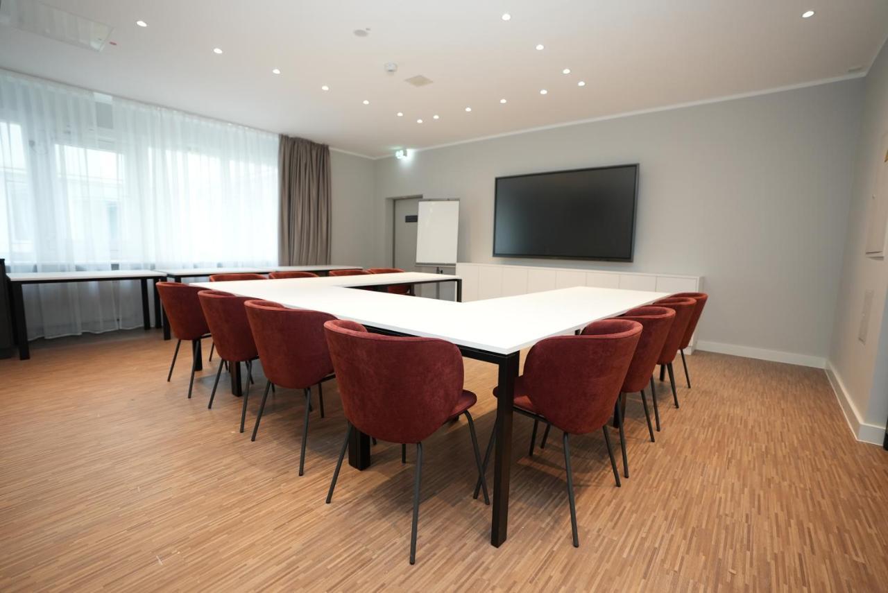 Boutique Kaiser - Hotel & Apartments Frankfurt am Main Bagian luar foto
