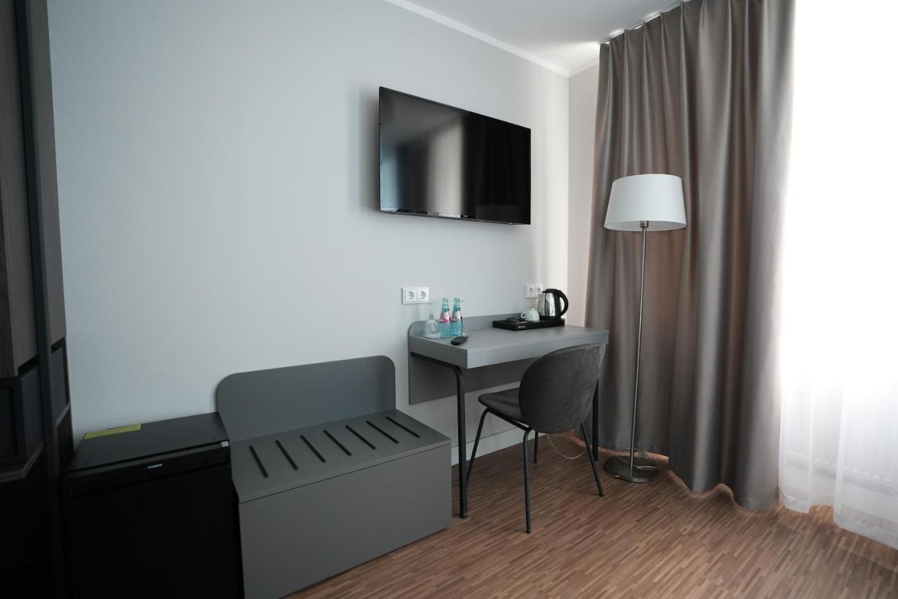 Boutique Kaiser - Hotel & Apartments Frankfurt am Main Bagian luar foto